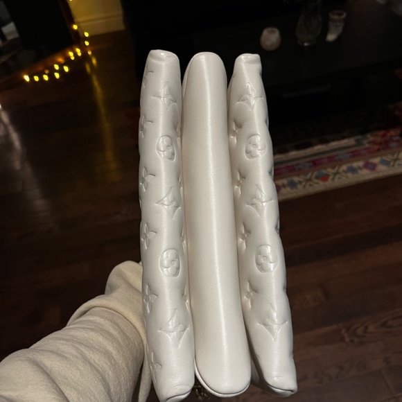 Louis Vuitton purse - Picture 8 of 10